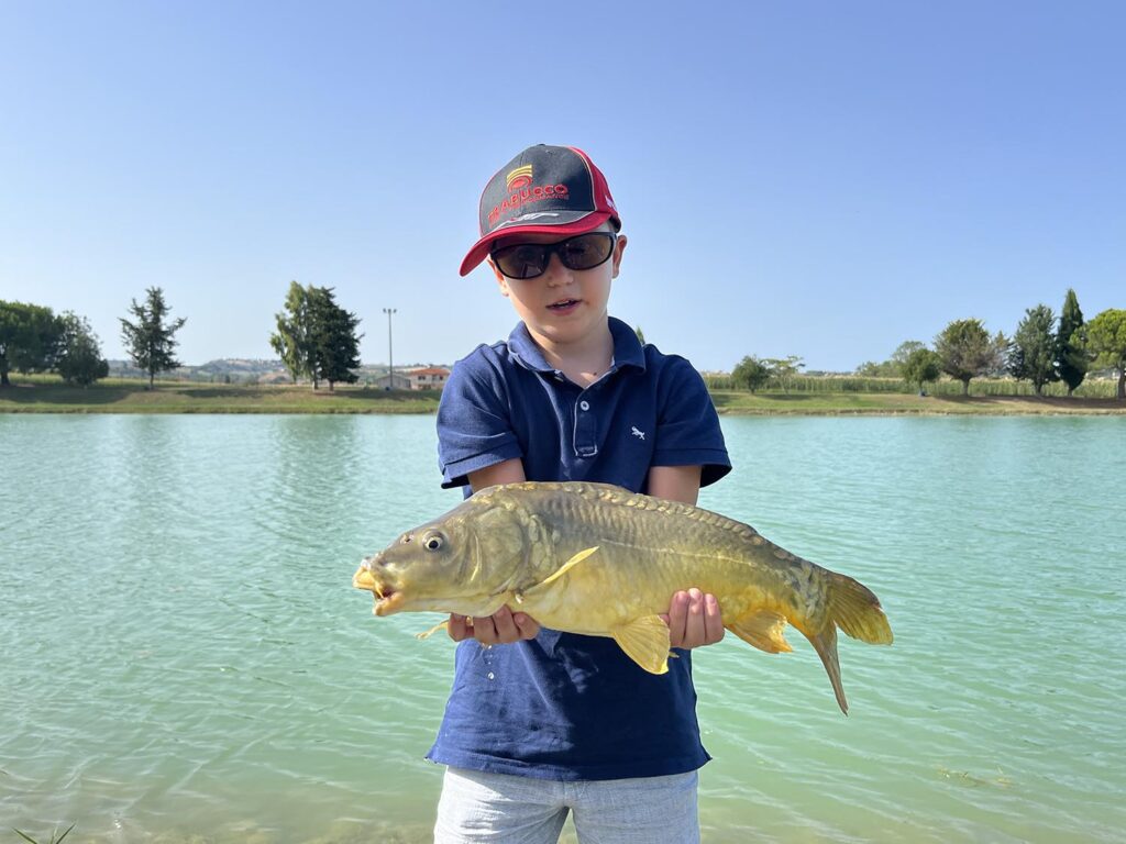 pesca alla carpa con il galleggiante